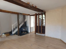 MAISON COEUR DE VILLE TROIS CHAMBRES SUR UN TERRAIN DE 1600 M²
