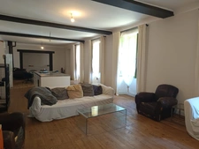  Magnifique ancien bâtiment thermal à potentiel exceptionnel – 1 000 m² sur 1,5 ha