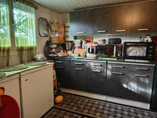 MAISON COMPOSEE DE DEUX APPARTEMENTS ,QUARTIER CALME.
