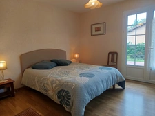 Vaste maison 6 pièces de plain-pied — Emplacement idéal proche de tout. »