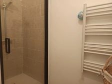 APPARTEMENT T3 ENTIEREMENT RENOVE , QUARTIER HISTORIQUE DE LA VILLE 