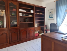CONTEMPORAINE DE 5 CHAMBRES , QUARTIER RECHERCHE.