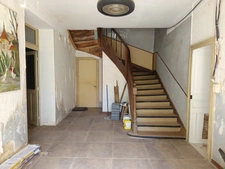  Magnifique ancien bâtiment thermal à potentiel exceptionnel – 1 000 m² sur 1,5 ha