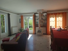 MAISON COEUR DE VILLE  5 CHAMBRES AU CALME ABSOLUE AVEC VUE PANORAMIQUE
