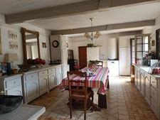 AUTHENTIQUE MAISON DE CHARME AVEC DEPENDANCES 