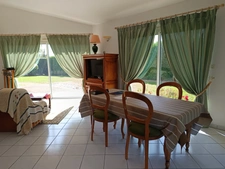 CONTEMPORAINE DE 5 CHAMBRES , QUARTIER RECHERCHE.