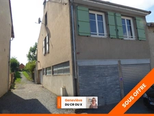  IDÉALE 1ER ACHAT POUR CETTE MAISON DE VILLE AVEC GARAGES, ATELIER ET SON TERRAIN
