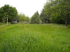 APPARTEMENT DE 80 M² AVEC COUR ET TERRAIN