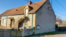 FERMETTE DE PLAIN PIED A RÉNOVER AVEC SES  DÉPENDANCES ET TERRAIN