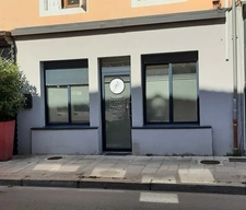 APPARTEMENT PLAIN PIED AVEC ANCIEN LOCAL COMMERCIAL COEUR DE VILLE
