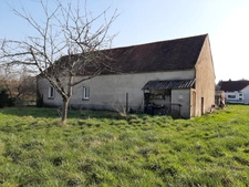 CHARMANTE FERMETTE POUR AMATEUR DE RÉNOVATION