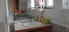 MAISON FAMIALE DE 4 CHAMBRES DANS QUARTIER TRANQUILLE