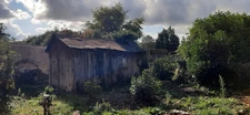 MAISON MITOYENNE PLAIN PIED AVEC POTENTIEL D'AMÉNAGEMENT.