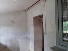 MAISON DE CAMPAGNE A RÉNOVER DANS SON ÉCRIN DE VERDURE