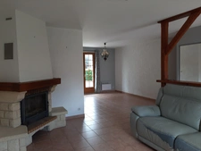 MAISON DE PLAIN PIEDS DANS LOTISSEMENT PRISÉ