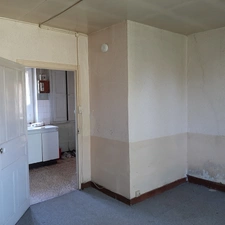 CHARMANTE FERMETTE POUR AMATEUR DE RÉNOVATION