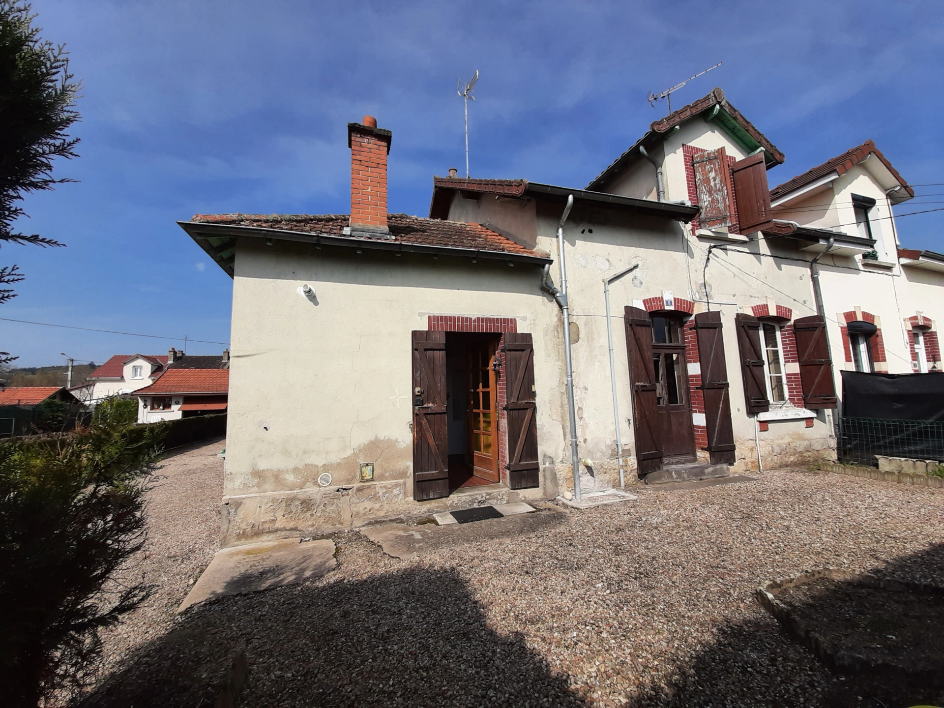 Maison 6 pièces 112 m² · à Gueugnon · 112 m² · 63 000 €