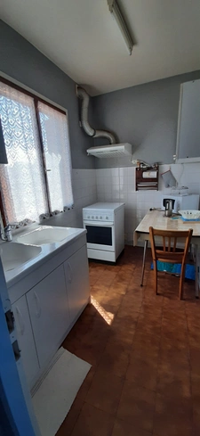 GRANDE MAISON FAMILIALE AVEC 4 CHAMBRES, DEPENDANCES ET TERRAIN