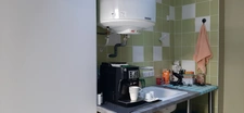 LOCAL COMMERCIAL AVEC APPARTEMENT ENTIEREMENT RÉNOVÉ EN PLEIN CENTRE VILLE DE GUEUGNON(71)