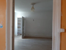 IMMEUBLE DE RAPPORT AVEC LOCAL COMMERCIAL ET APPARTEMENT. SURFACE TOTALE 144 M²