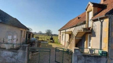 CHARMANTE FERMETTE POUR AMATEUR DE RÉNOVATION