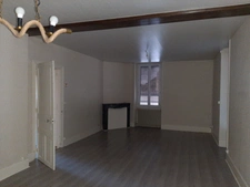 MAGNIFIQUE MAISON EN PIERRE DIVISÉE EN 3 APPARTEMENTS