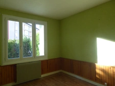  MAISON FAMILIALE A FORT POTENTIEL  AVEC SES 4 CHAMBRES, SON TERRAIN ET SON GRAND GARAGE
