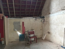 CHARMANTE MAISON MITOYENNE A RÉNOVER. GUEUGNON (71)
