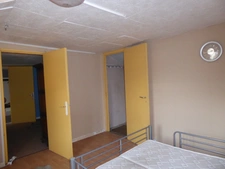 MAISON ENTIEREMENT A RÉNOVER AVEC SES GRANDES DÉPENDANCES. GROS POTENTIEL AU CENTRE VILLE
