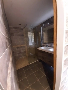 CHARMANTE MAISON MITOYENNE A RÉNOVER. GUEUGNON (71)