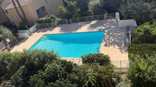 Appartement à vendre 3 pièces dernier étage avec garage et parking SAINT RAPHAEL (83)
