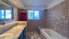 Maison 4 pièces au calme avec piscine à vendre SAINT RAPHAEL (83)