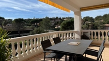 Trois pièces en dernier étage à vendre  SAINT RAPHAEL (83)