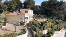 Propriété vue mer panoramique - Cadre d’exception entre BANDOL et SANARY SUR MER (83)