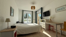 Trois pièces en dernier étage à vendre  SAINT RAPHAEL (83)