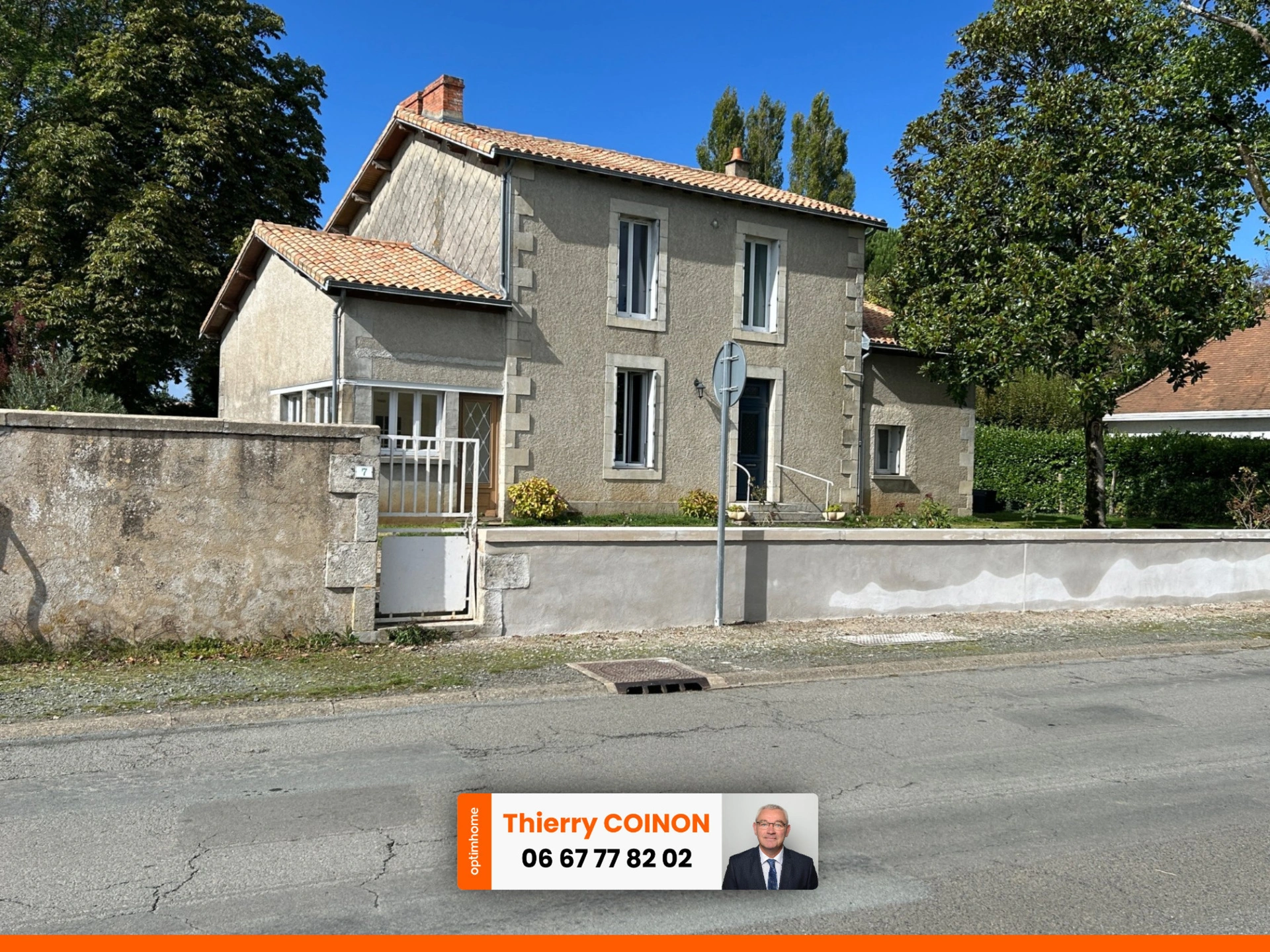 Maison 6 pièces 149 m² · à Menigoute · 149 m² · 147 000 €