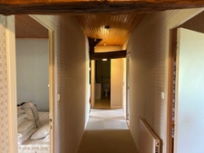 CHARMANT ENSEMBLE IMMOBILIER, 2 LOGEMENTS, 247 m², 7 CHAMBRES et dépendances SUR 4 Ha JOLIMENT ARBORÉS