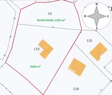 TRÈS BELLE MAISON INDIVIDUELLE SUR SOUS-SOL, 5 CHAMBRES, 3705 M² EN PARTIE BOISÉ + FORAGE, SANS VIS A VIS