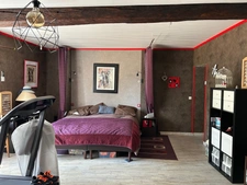 PROPRIETE A LA CAMPAGNE, SANS VOISINS, 251 M², 6 CHAMBRES, DÉPENDANCES, SUR 3684 M² à 8 KMS DE ST MAIXENT.