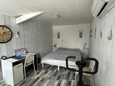 PROPRIETE A LA CAMPAGNE, SANS VOISINS, 251 M², 6 CHAMBRES, DÉPENDANCES, SUR 3684 M² à 8 KMS DE ST MAIXENT.