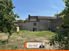 ENSEMBLE IMMOBILIER CENTRE BOURG, POSSIBILITÉS DE 3 LOGEMENTS !!