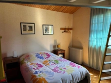 CHARMANT ENSEMBLE IMMOBILIER, 2 LOGEMENTS, 247 m², 7 CHAMBRES et dépendances SUR 4 Ha JOLIMENT ARBORÉS