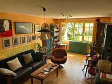 CHARMANT ENSEMBLE IMMOBILIER, 2 LOGEMENTS, 247 m², 7 CHAMBRES et dépendances SUR 4 Ha JOLIMENT ARBORÉS