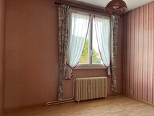 MAISON DE 1967, 4 CHAMBRES, GARAGE ET VERANDA SUR 400M² EN SECTEUR RÉSIDENTIEL