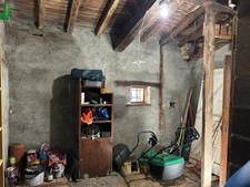 JOLIE MAISON DE VILLAGE AVEC EXTERIEURS, 2 ou 3 CHAMBRES, BEAUCOUP DE CHARME !!