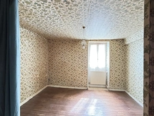 ANCIEN RELAIS DE POSTE, 133 m², 4 CHAMBRES, REMISES, DÉPENDANCES & JARDIN SUR 2920 M²