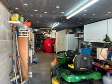 TRÈS BELLE MAISON INDIVIDUELLE SUR SOUS-SOL, 5 CHAMBRES, 3705 M² EN PARTIE BOISÉ + FORAGE, SANS VIS A VIS