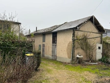 ENSEMBLE IMMOBILIER CENTRE BOURG, POSSIBILITÉS DE 3 LOGEMENTS !!