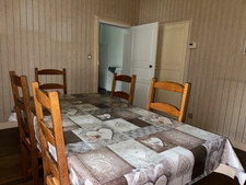 CHARMANTE MAISON INDIVIDUELLE  PROCHE CENTRE BOURG SUR 1751 M² DE JARDIN, ANNEXES et DÉPENDANCES