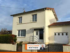 MAISON DE 1967, 4 CHAMBRES, GARAGE ET VERANDA SUR 400M² EN SECTEUR RÉSIDENTIEL